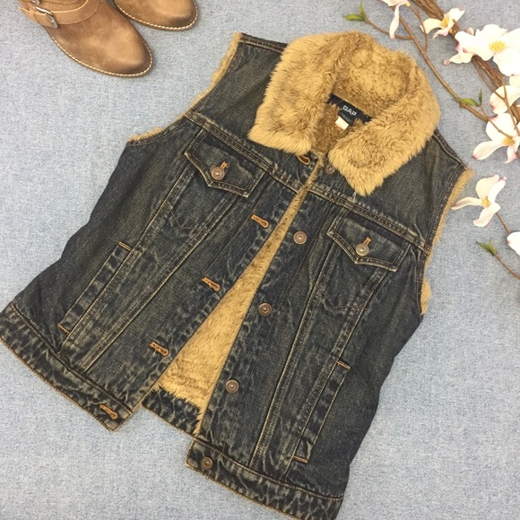 GAP Jackets & Blazers - GAP Faux Shearling Lined Denim Vest, XS